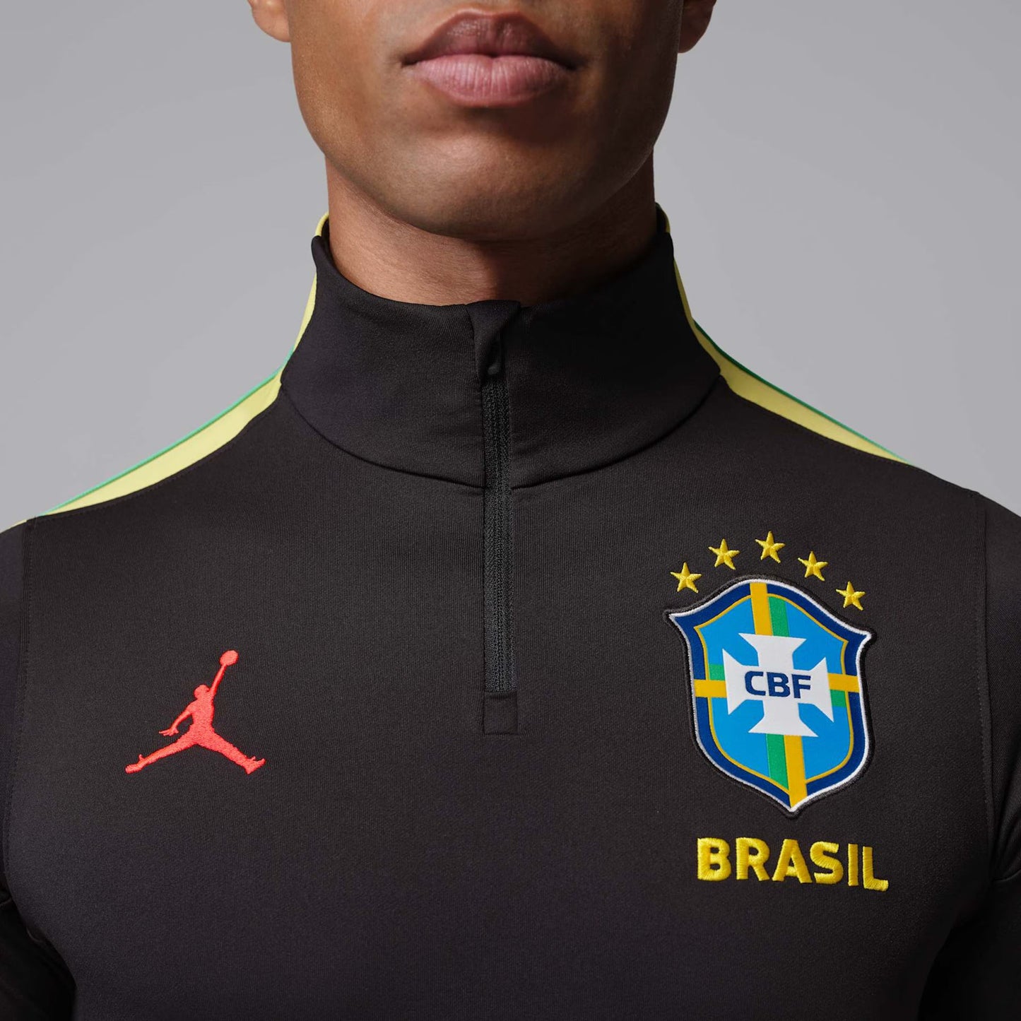 Camiseta Brasil Jordan Manga Longa Strike Drill 2026 Treino Masculina